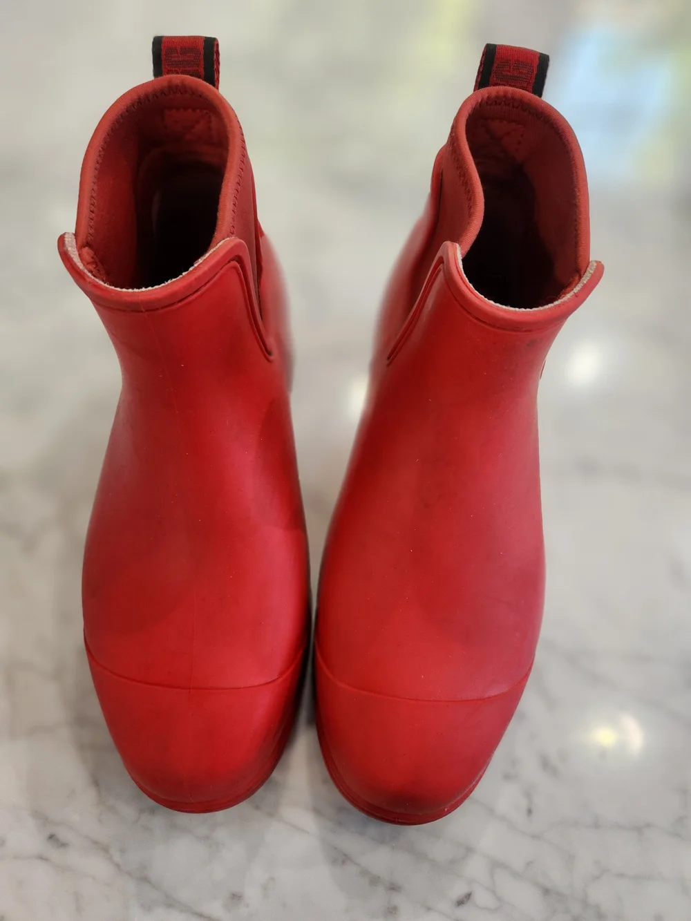 UGG Women's Red Waterproof Slip-On, Lined Ankle Rain Boots, GOOD CONDITION. - Picture 1 of 4